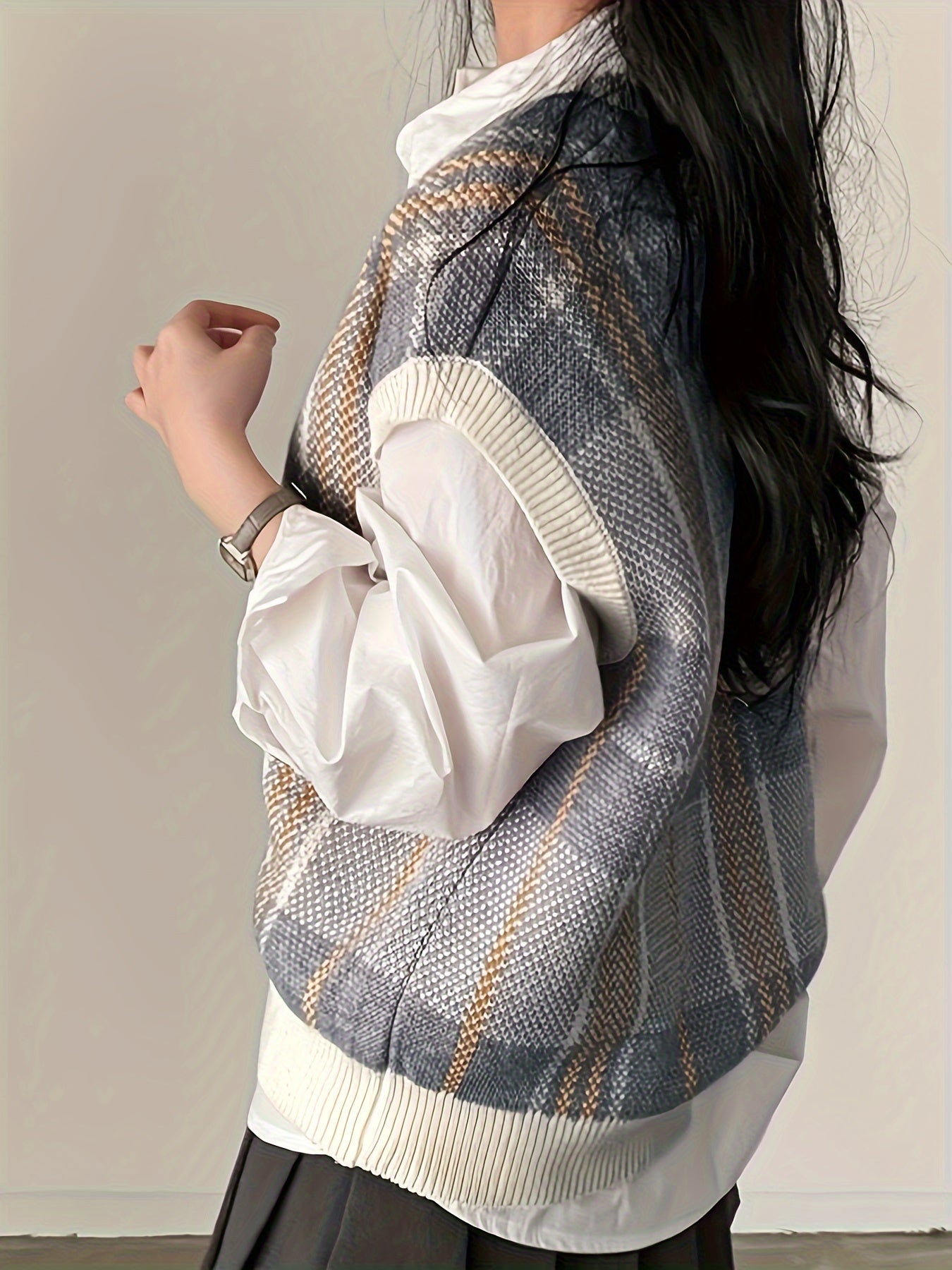 Comfortable Plaid Sweater Vest for Women with V Neck Sleeveless Oversized Knit Style