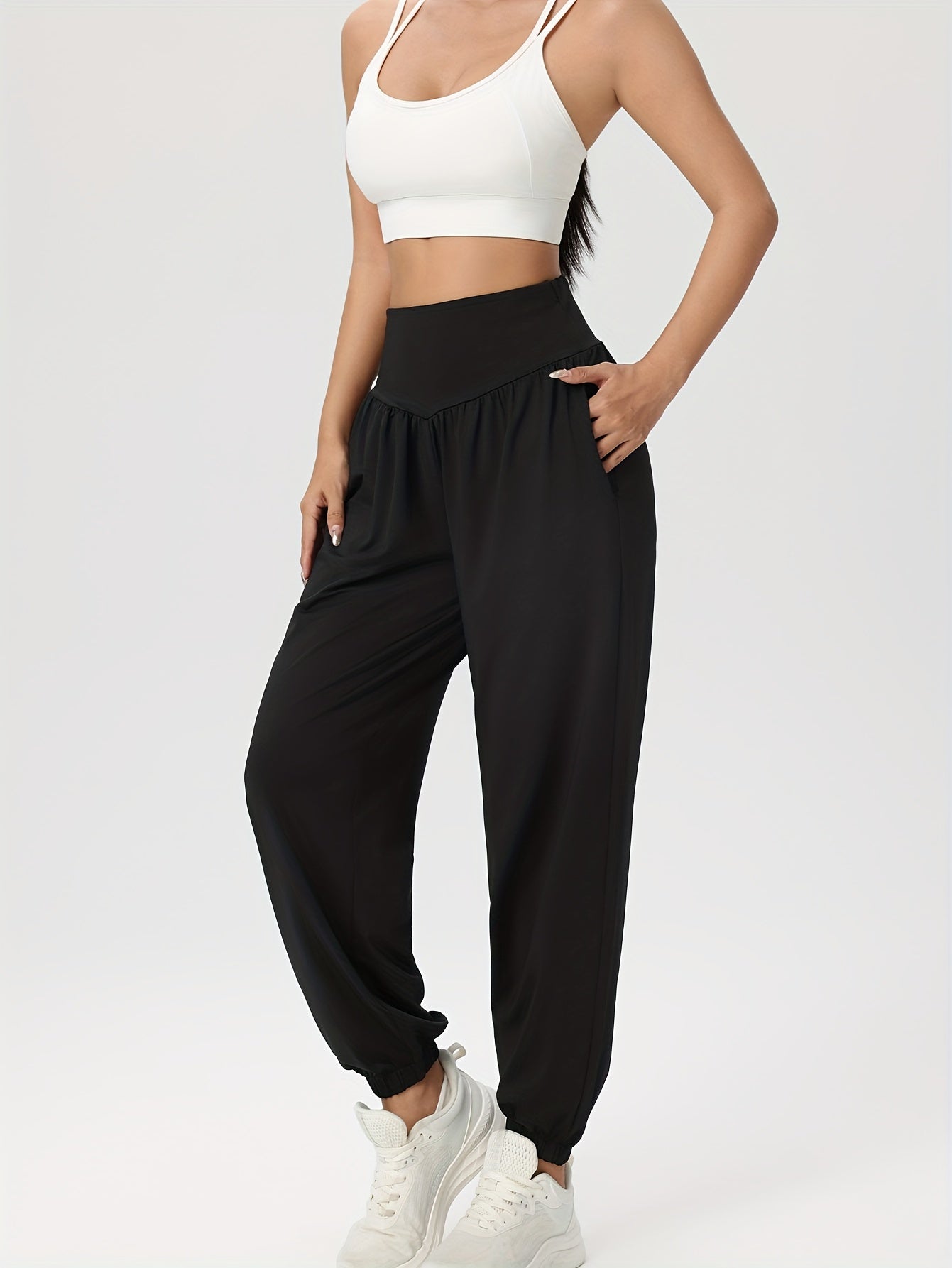 Effortless Black Jogger Pants for Women with High Waist Elastic Cuff Relaxed Fit Casual Style