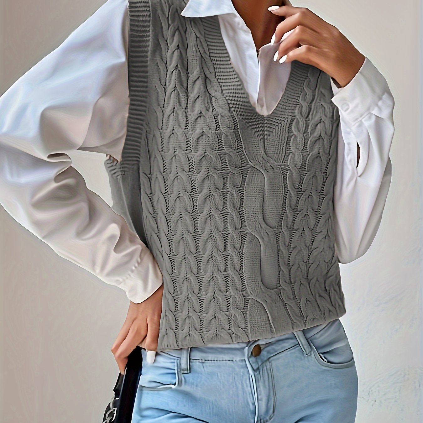 Comfortable Cable Knit Sweater Vest for Women with V Neck Sleeveless Cropped Relaxed Style