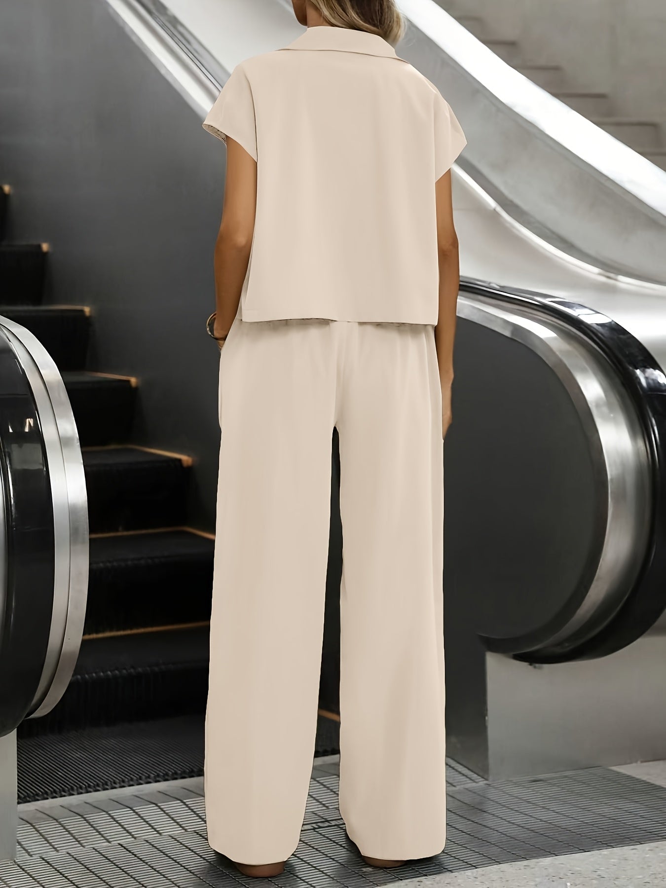 Effortless Wide Leg Set for Women with Collar Short Sleeve Utility Jacket Two Piece Style