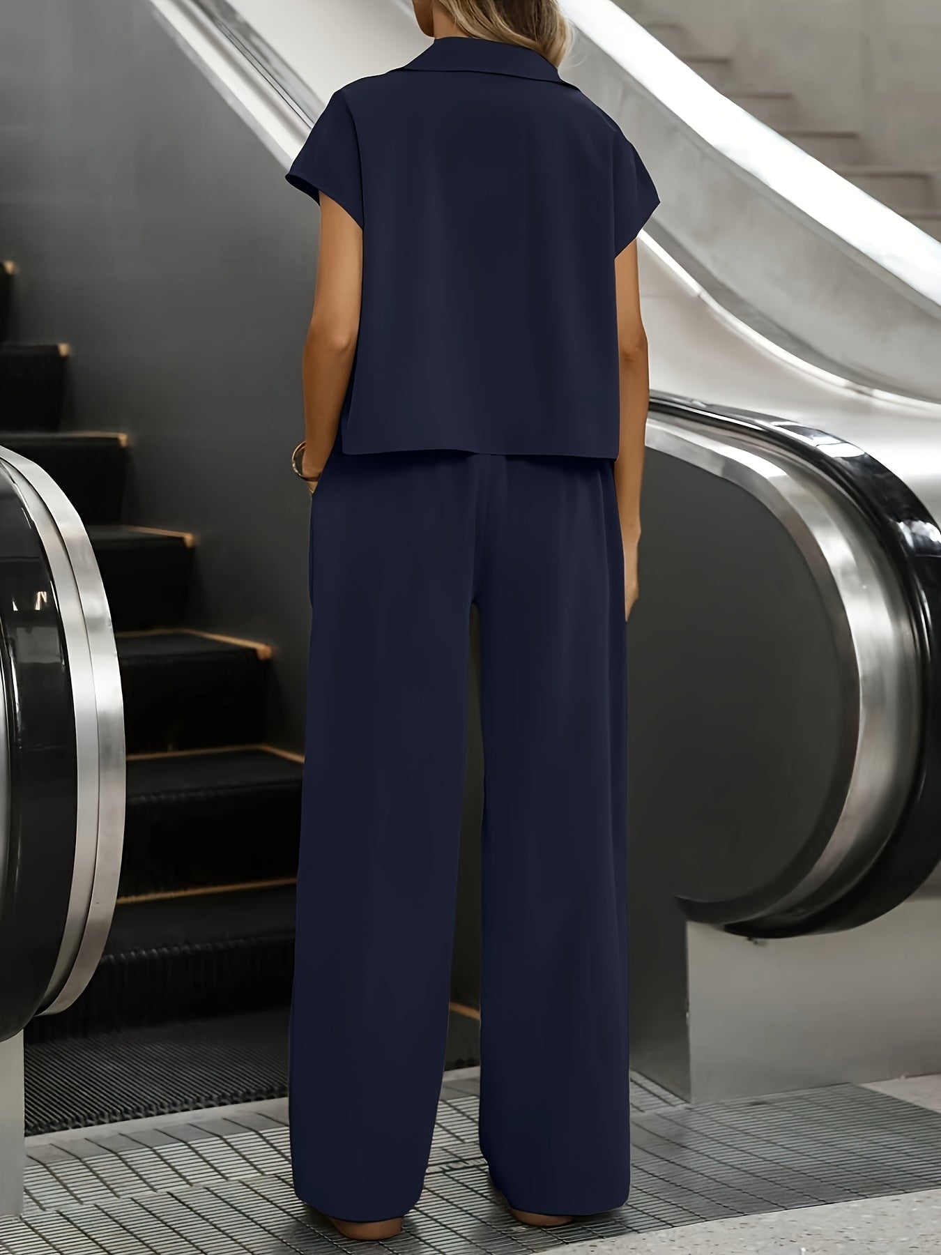 Effortless Wide Leg Set for Women with Collar Short Sleeve Utility Jacket Two Piece Style