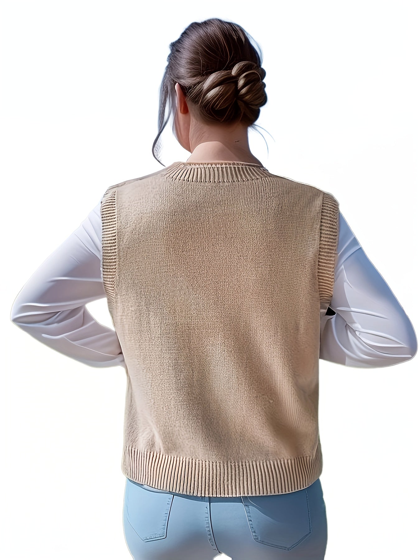 Comfortable Cable Knit Sweater Vest for Women with V Neck Sleeveless Cropped Relaxed Style