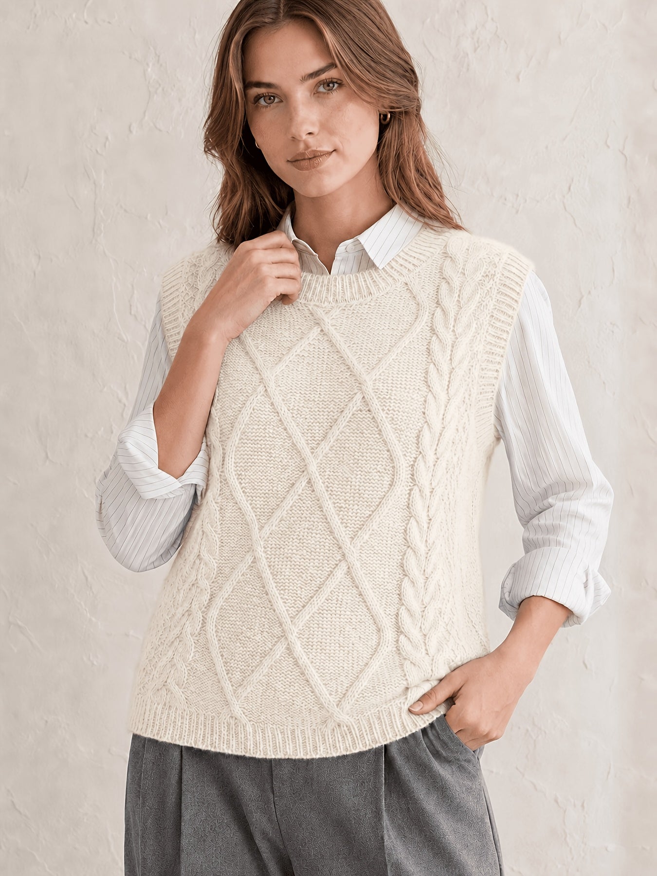 Comfortable Cable Sweater Vest for Women with Crew Neck Sleeveless Relaxed Oversized Knit Style