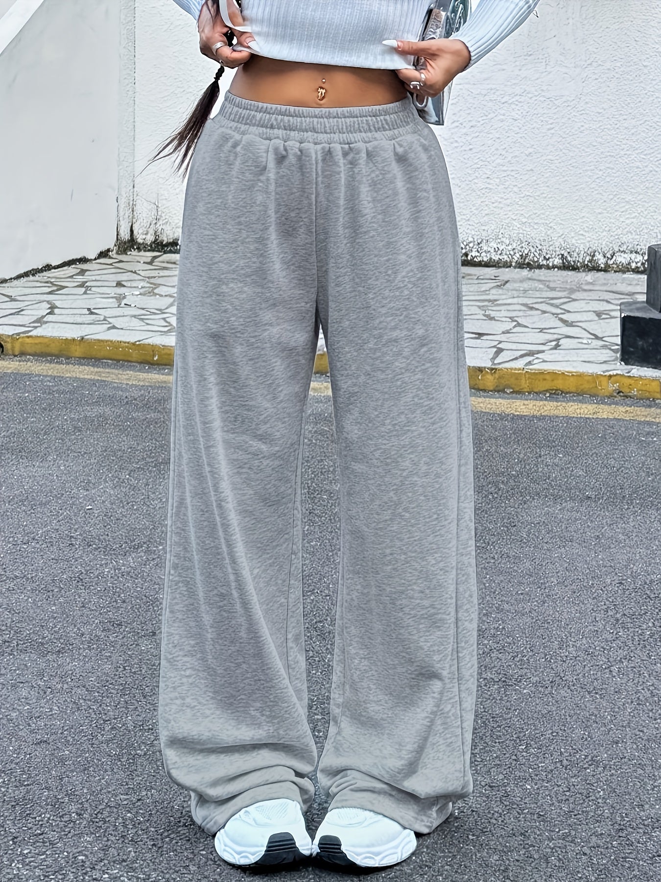 Effortless Light Grey Wide Leg Sweatpants for Women with High Waist Relaxed Oversized Casual Style