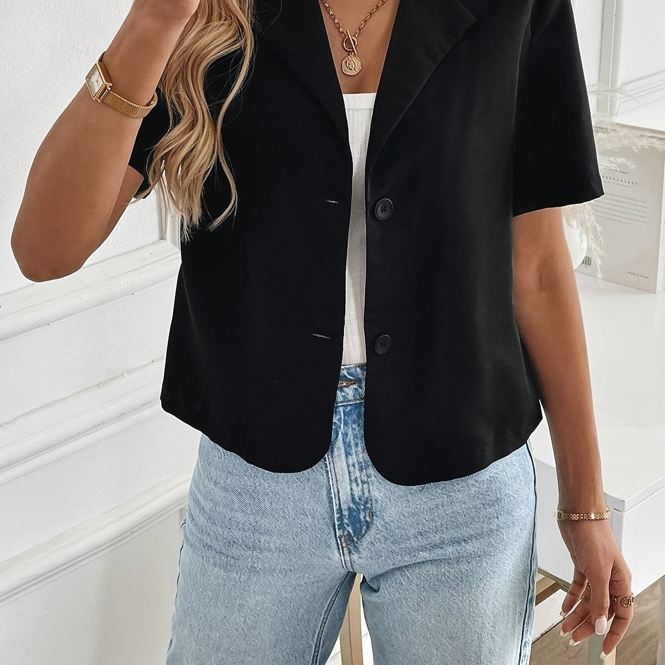 Elegant Cropped Blazer for Women with Notch Lapel Short Sleeve Button Front Casual Style